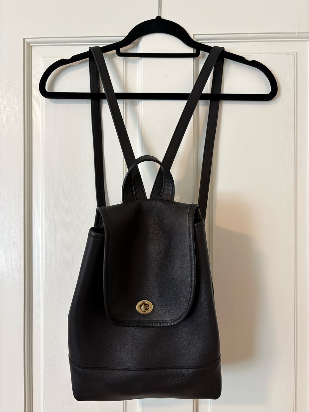 Vintage Coach 9791 Black Glove Tanned Leather Backpack Brass